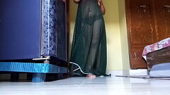 indian hot bhabhi ne chut me fingering karke pani nikala Thumb