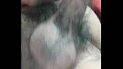 Me masturbo en ba&ntilde_o p&uacute_blico Thumb