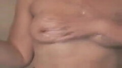 Deutsch: Sex-Gierige Oma wird richtig gefickt! Thumb