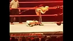Maryse tells a referee to kiss her ass. Thumb