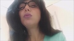 smokin sexy hot babe Thumb