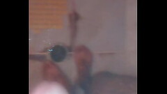 No banho Thumb