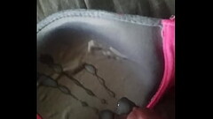 Me vengo en el bra de mi prima Thumb